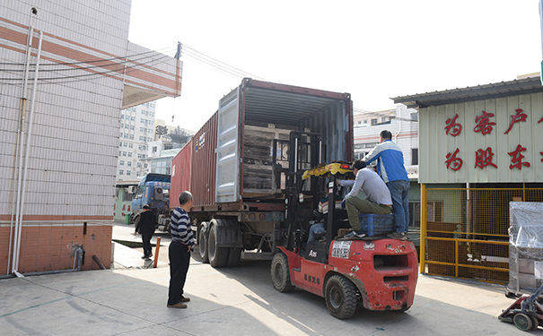 淬火機(jī)床成功裝車